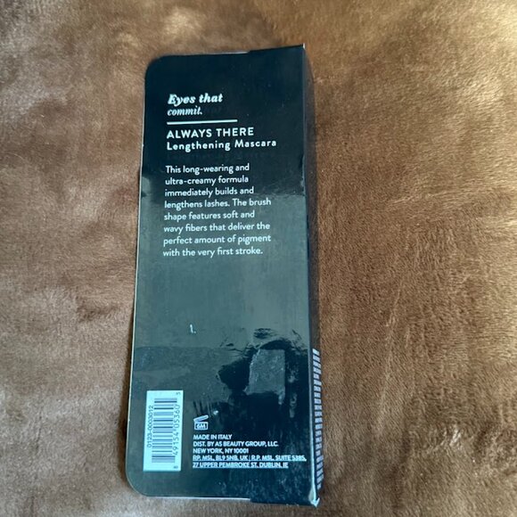 Laura Geller AT LONG LASH Lengthening & Volumizing Mascara Black - Picture 4 of 6